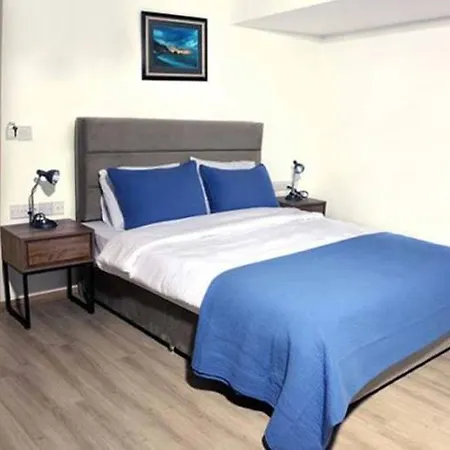 호텔 Park Palace 키레니아