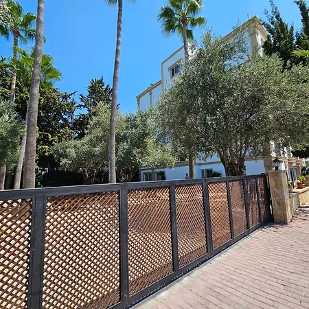 Park Palace מלון