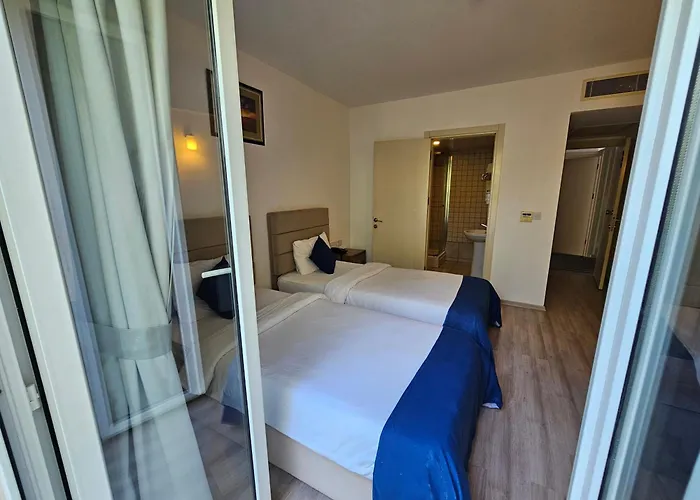 Hotel Park Palace Kyrenia (Northern Cyprus)