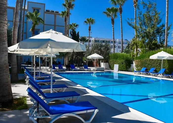 Hotel Park Palace Kyrenia (Northern Cyprus)
